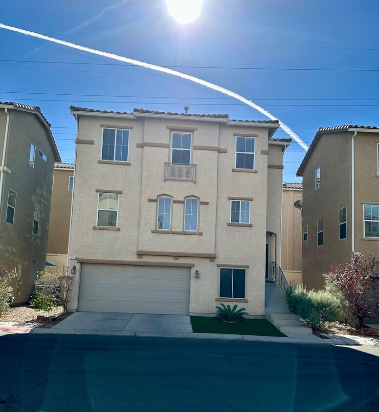 Primary Photo - Upgraded 3-Story Home in Silverado Ranch