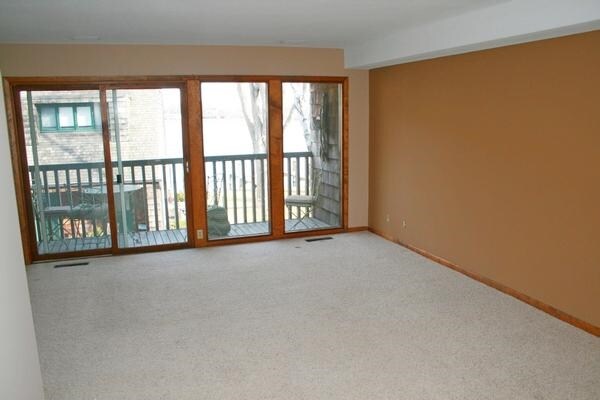 Interior Photo - Lake St Town Homes