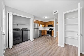 Building Photo - 289 Raleigh Dr