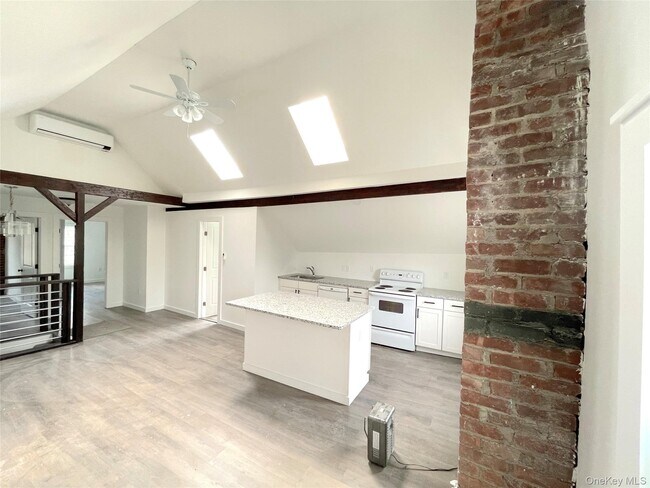 Foto del edificio - 1419 NY-376