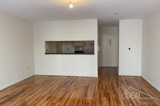 Building Photo - 170 Clermont Ave