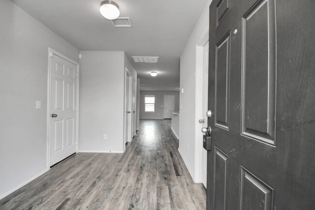 Building Photo - 5342 Prairie Dog Fork Ln