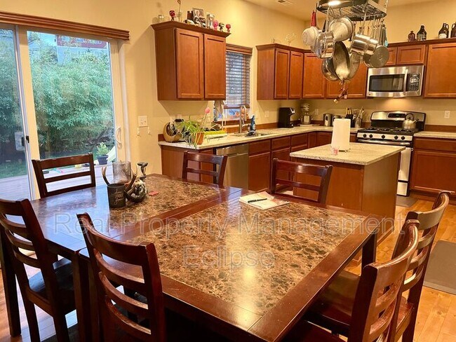 Building Photo - 18910 36th Ave W