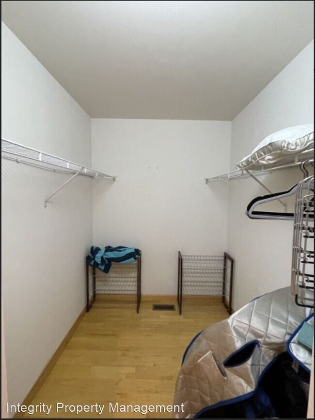 Building Photo - 2 br, 2 bath House - 125 Deer Court Drive