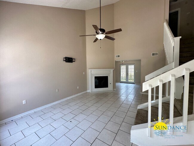 Building Photo - Great 4 Bedroom Home in Mary Esther!