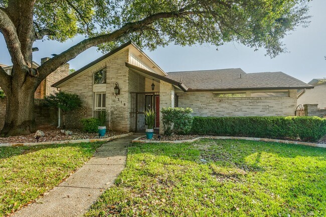 Foto del edificio - UPDATED 3-BEDROOM HOME IN WHISPERING OAKS
