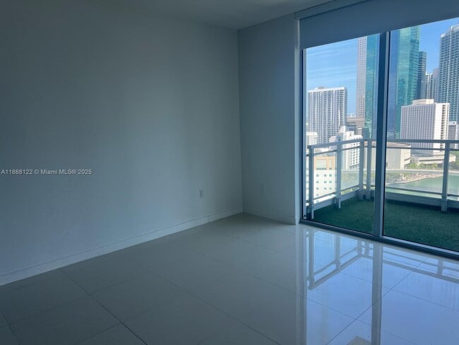 Foto del edificio - 92 SW 3rd St