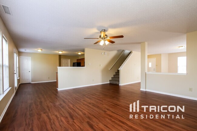 Foto del edificio - 10770 Parker Dr