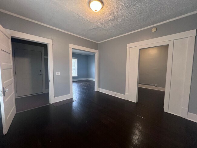 Building Photo - Upper 2 Bedroom with Laundry on Site