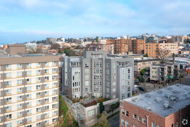 Building Photo - THE MARQ CONDOMINIUM