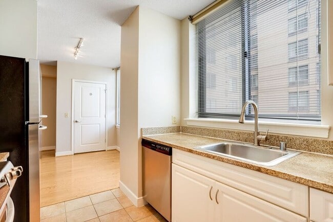 Photo - 555 Massachusetts Ave NW House