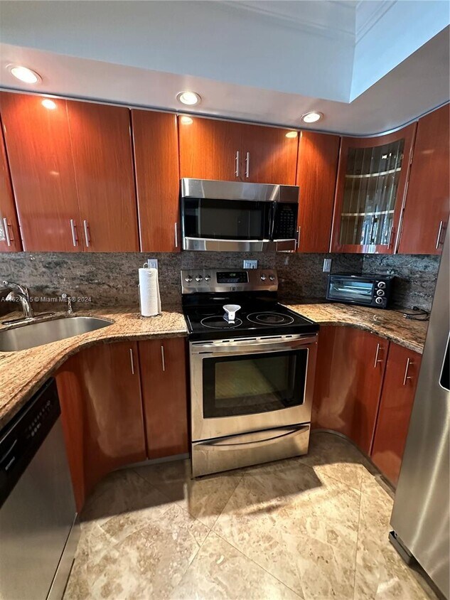 Primary Photo - 2030 S Ocean Dr