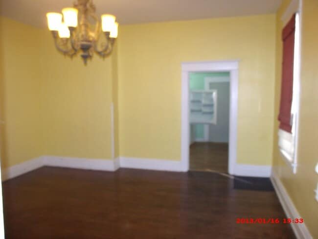 Building Photo - 701 runnion ave