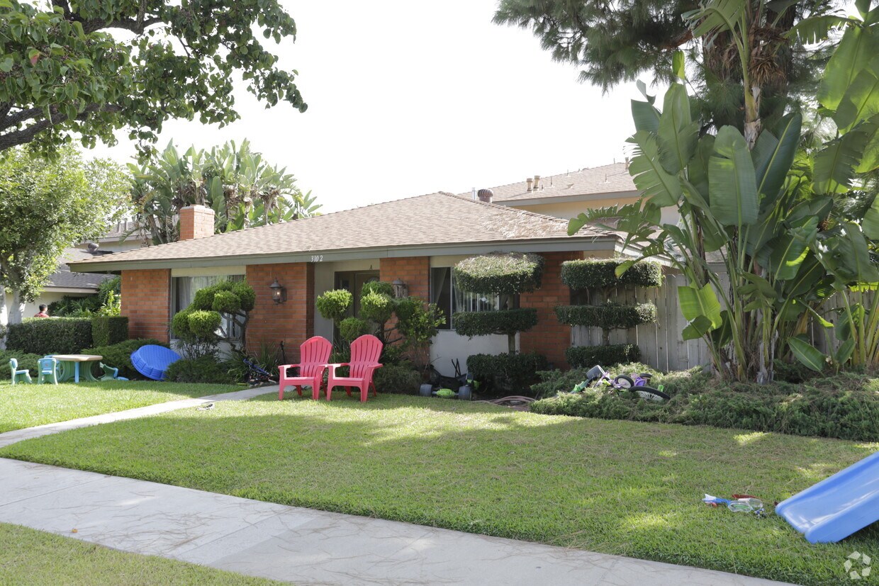 Primary Photo - 3102 Coral Ave