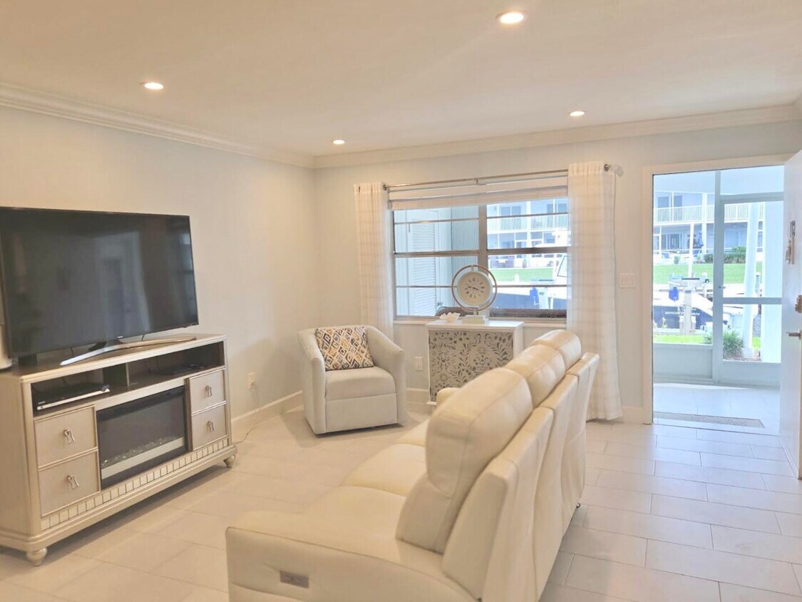 Foto principal - 110 Shore Ct