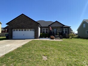 Building Photo - 1053 Castlerock Dr