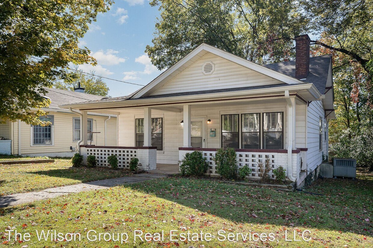 Primary Photo - 3 br, 1.5 bath House - 1108 Petway Avenue