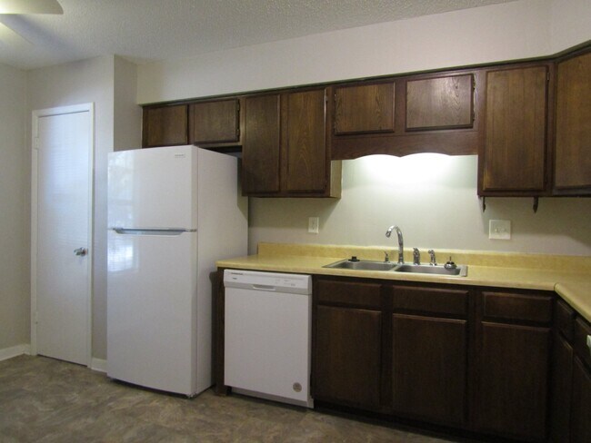 Foto del edificio - Nice 2 bedroom 1 bathroom duplex in West P...