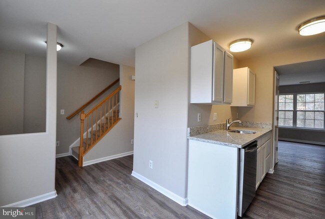 Building Photo - 9920 Matti Hill Ct