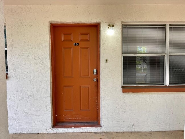 Building Photo - 1767 Leo Ln S