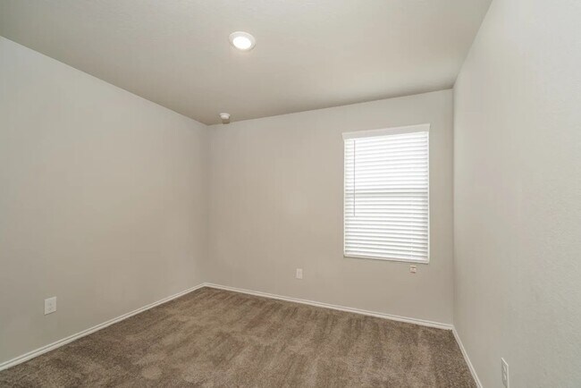 Foto del edificio - 172 Pasadena Pl