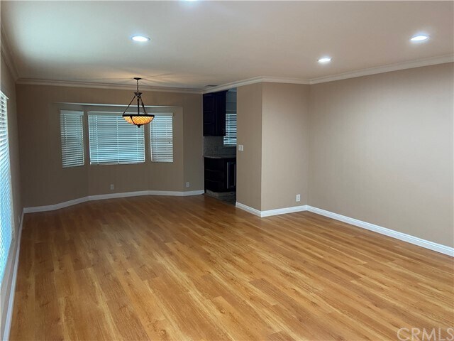 Building Photo - 9405 Woodruff Ave