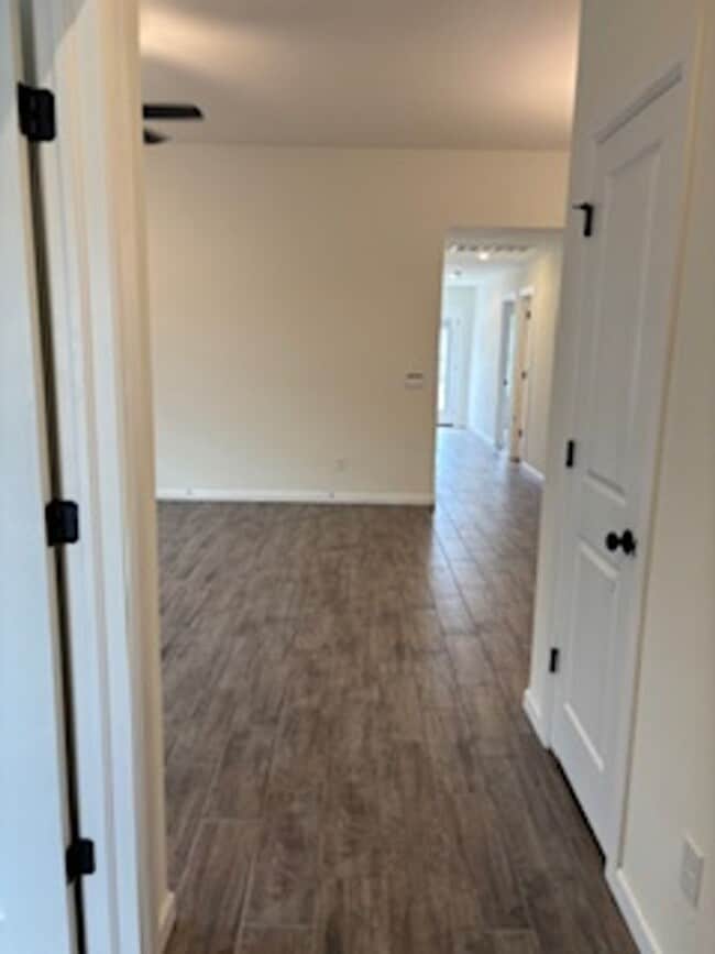 Building Photo - 18104 Austin Ct