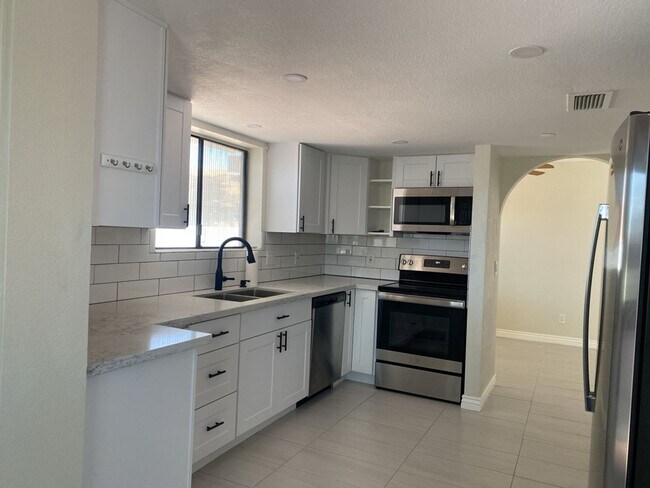 Foto del edificio - SUPER CUTE 2bed/2bath in Apache Junction!