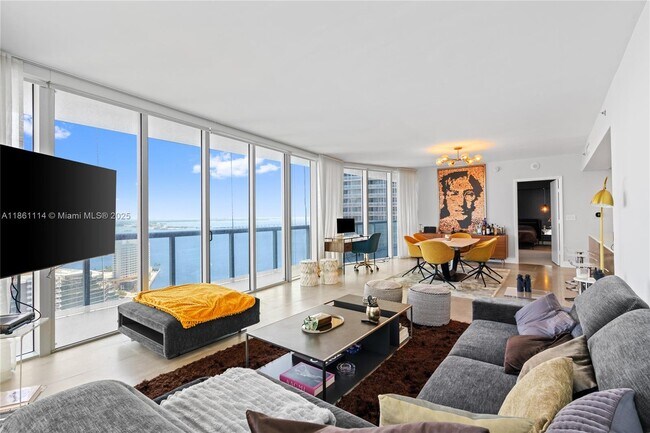 Foto del edificio - 465 Brickell Ave