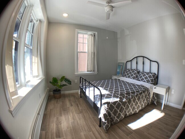 Room one - 27 E 51st St