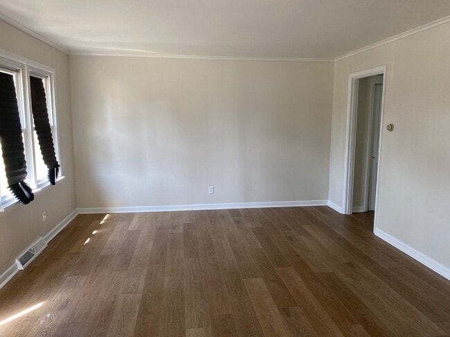 Foto del edificio - 664 N Walnut St