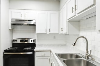 9400 Hurstbourne Park Blvd-77.jpg - The Rye Apartments