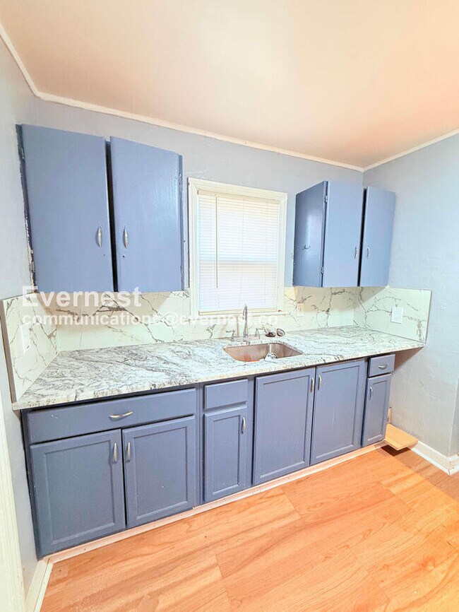 Building Photo - 8640 Chalmers Ave