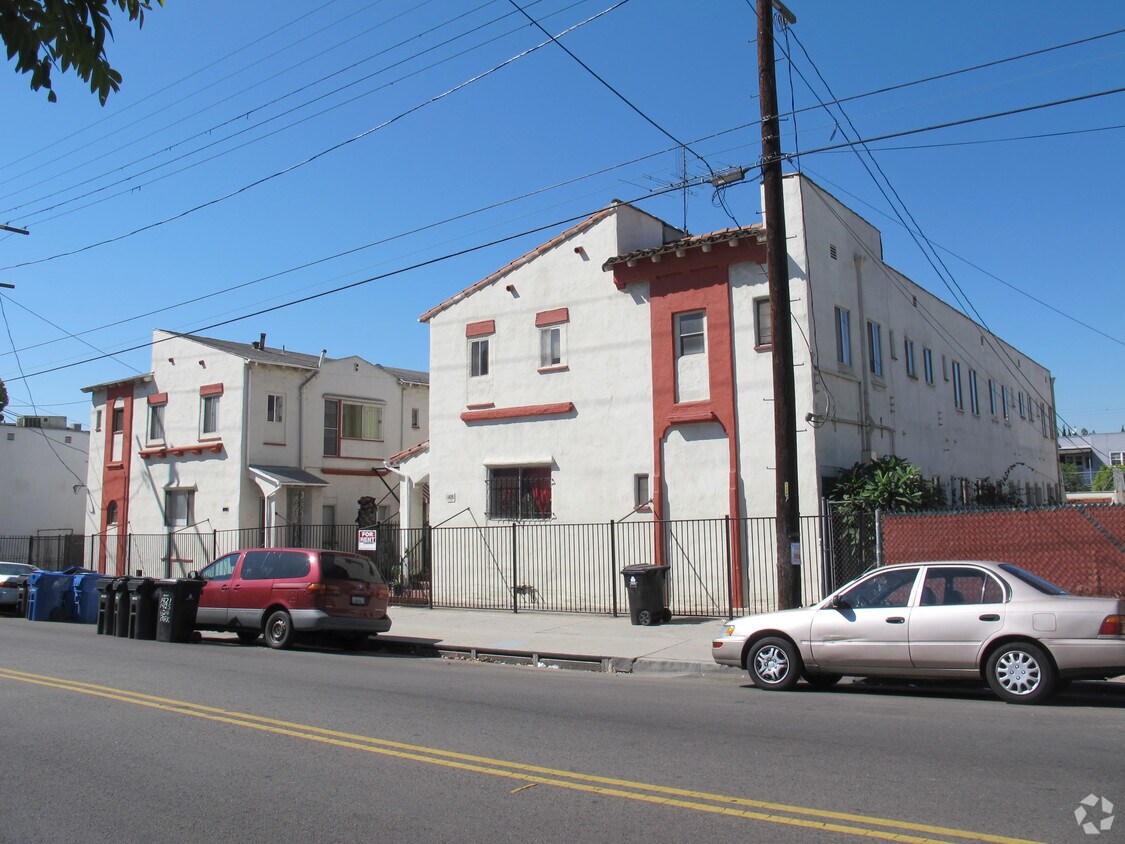 Building Photo - 1421-1425 Echo Park Ave