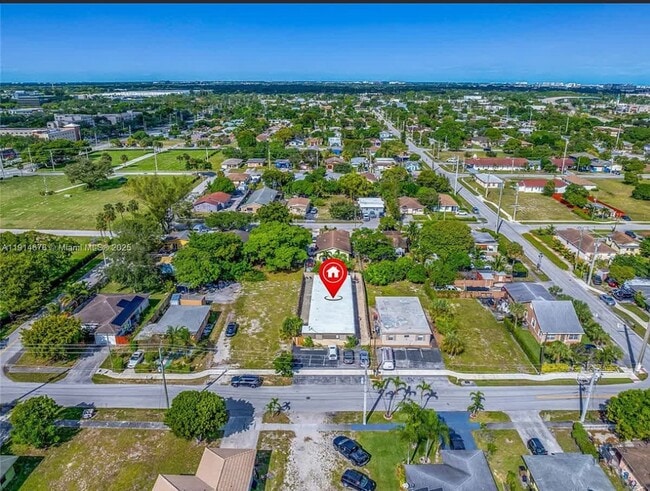 Deerfield - Deerfield Apartment