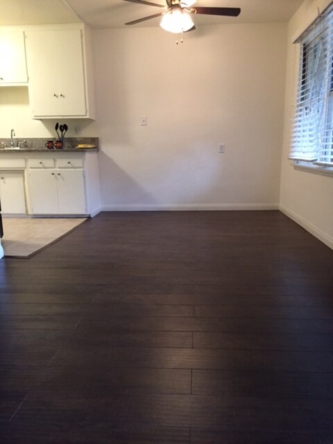 Foto del edificio - 3935 Vineland Ave