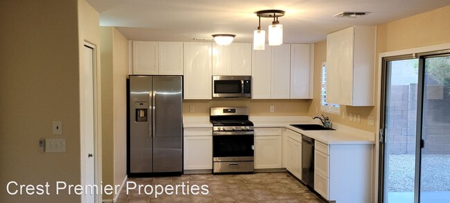 Building Photo - 3 br, 2.5 bath House - 42804 W Sunland Dr