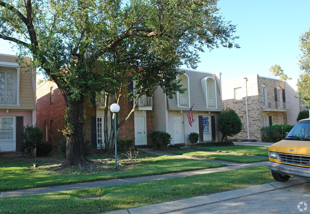 Primary Photo - 4012 Georgetown Dr