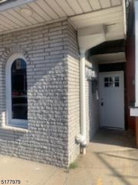 Primary Photo - 194 Harrison Ave