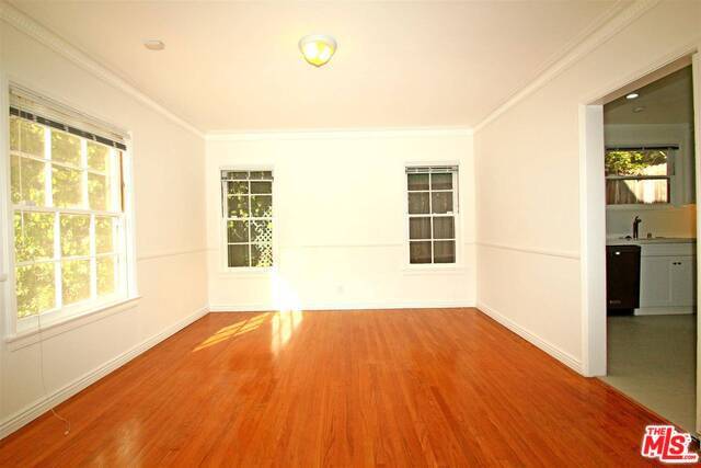 Foto del edificio - 836 Westholme Ave