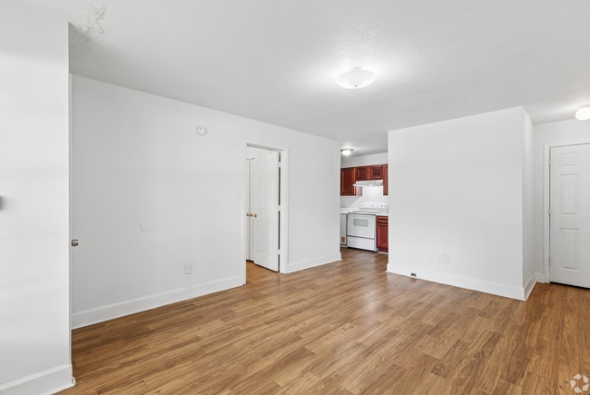 Building Photo - Parkway Place Apartments