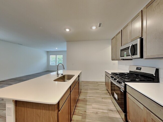 Building Photo - 4448 Laughter Ct