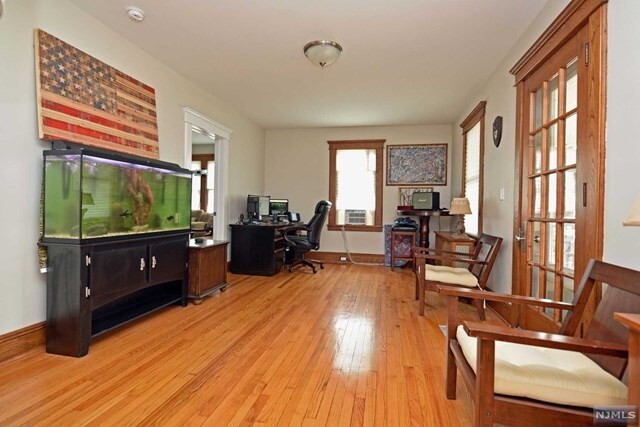 Foto del edificio - 230 Lakeview Dr