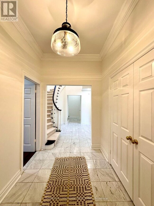 Building Photo - 7 Killarney Rd