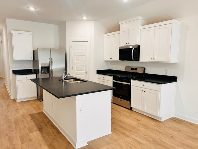 Building Photo - 4671 W Aurora St