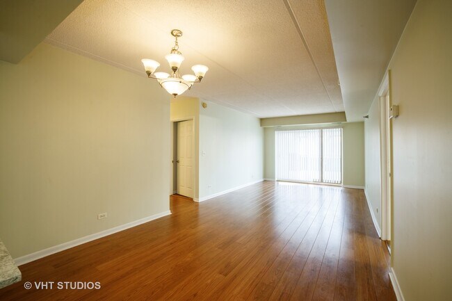 Foto del edificio - 3303 Grove Ave