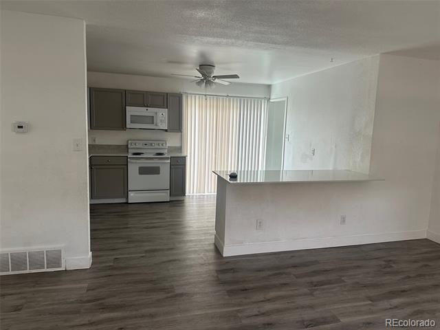 Building Photo - 4663 Deephaven Ct