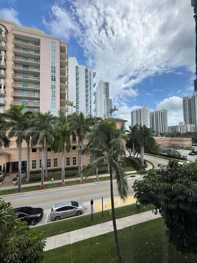 Building Photo - 17560 Atlantic Blvd