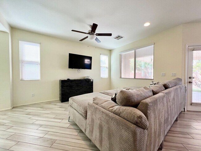 Foto del edificio - BEAUTIFUL GATED 2BD/2BA HOME IN MOUNTAIN'S...