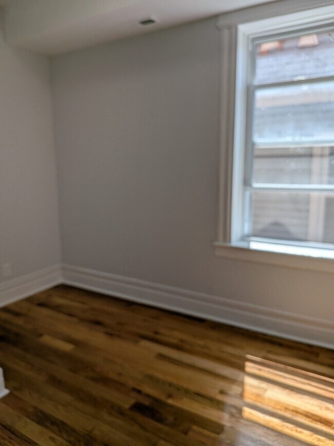 Building Photo - 1422 Springfield Ave
